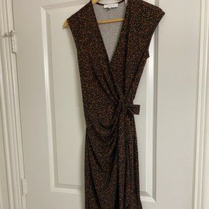 NWT Lark & Ro ANIMAL (Leaf) PRINT* TAN BLACK Cap Slv WRAP DRESS * Work/Date * XS